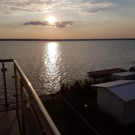 Lakeview Mamaia